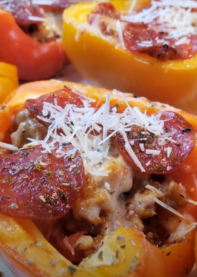 keto pizza stuffed peppers