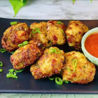 keto cheesy chicken fritters