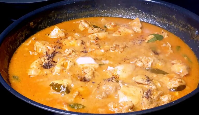 keto coconut chicken curry